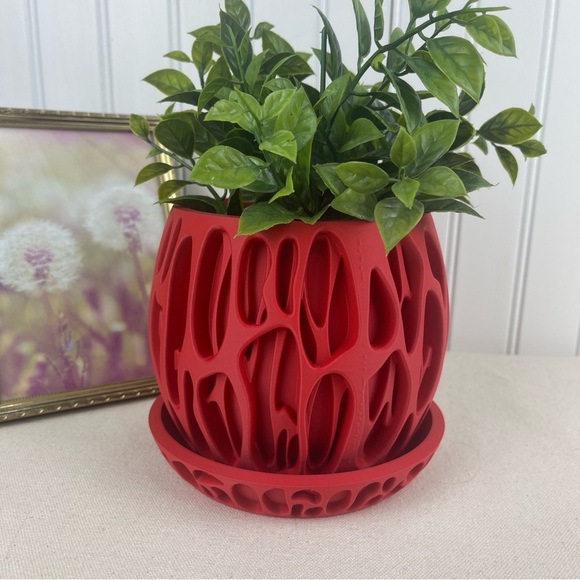 Indoor Flower Pot, The Slime Planter Pot, Houseplants, Ecofriendly - Picture 1 of 9